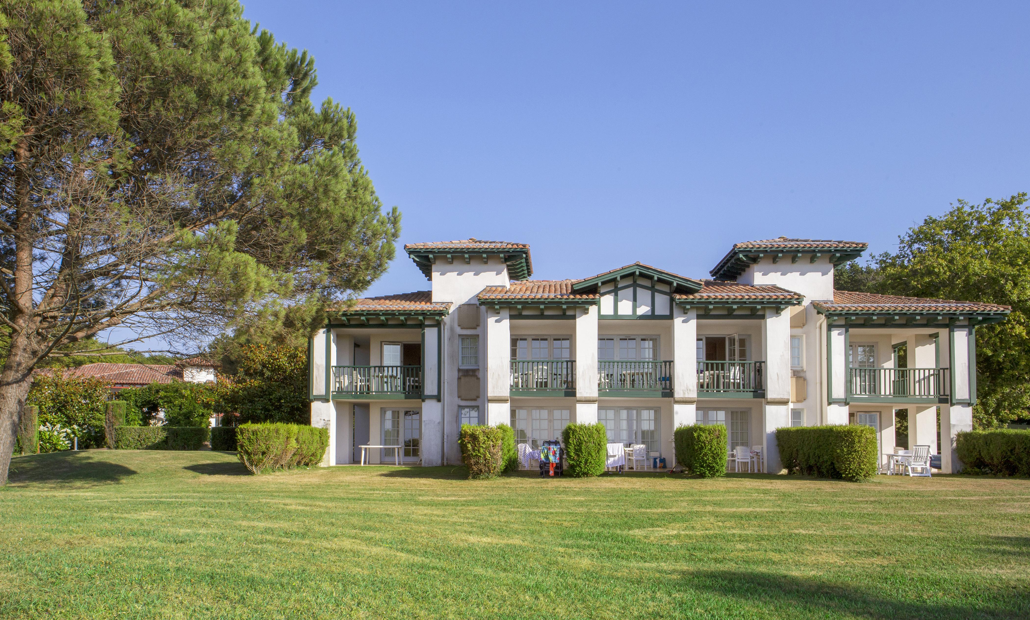 Residence Pierre & Vacances Le Domaine De Bordaberry Юрюня Екстериор снимка