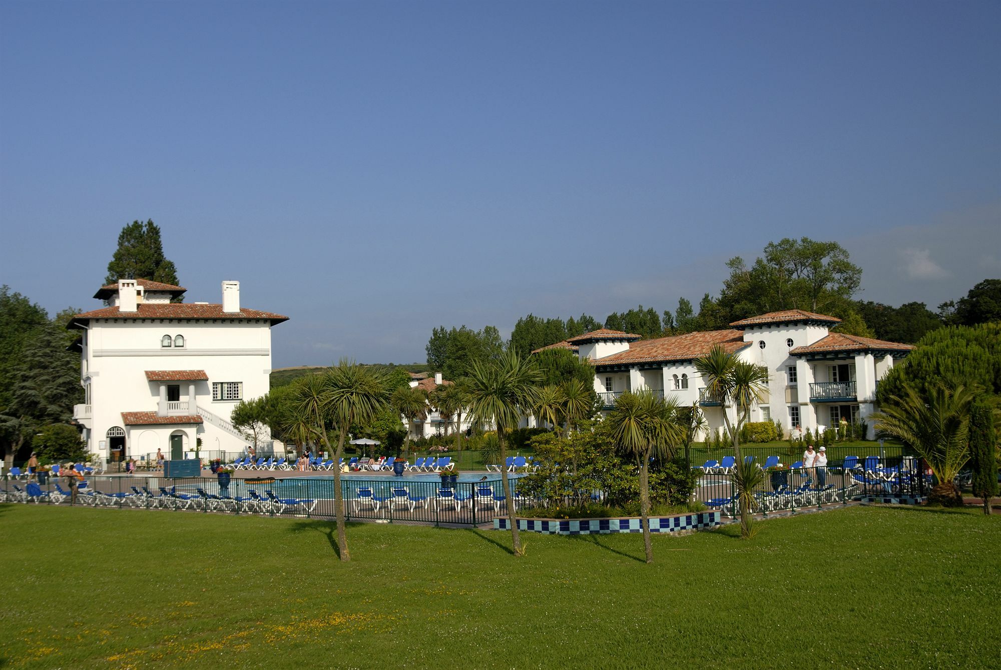 Residence Pierre & Vacances Le Domaine De Bordaberry Юрюня Екстериор снимка