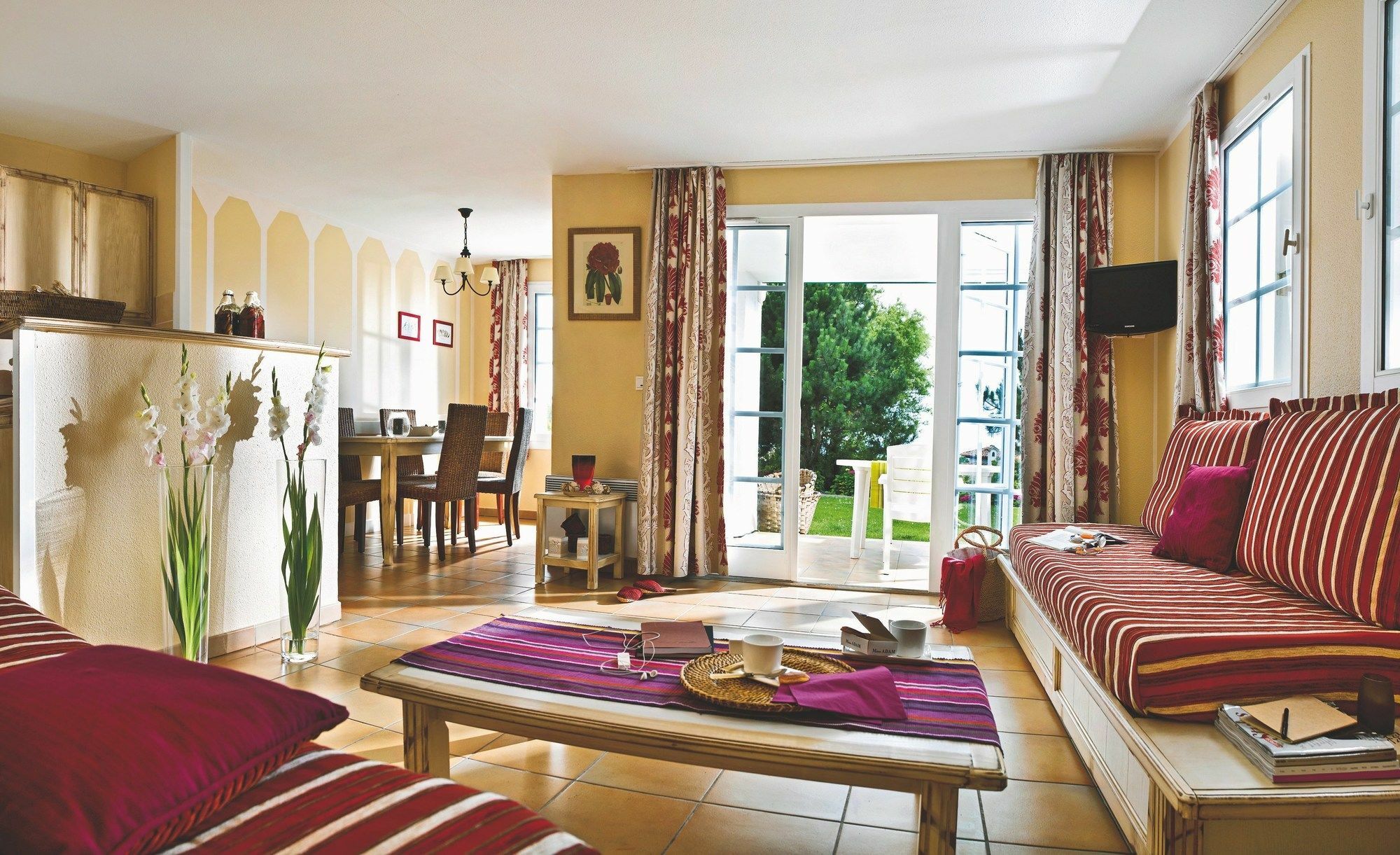 Residence Pierre & Vacances Le Domaine De Bordaberry Юрюня Екстериор снимка
